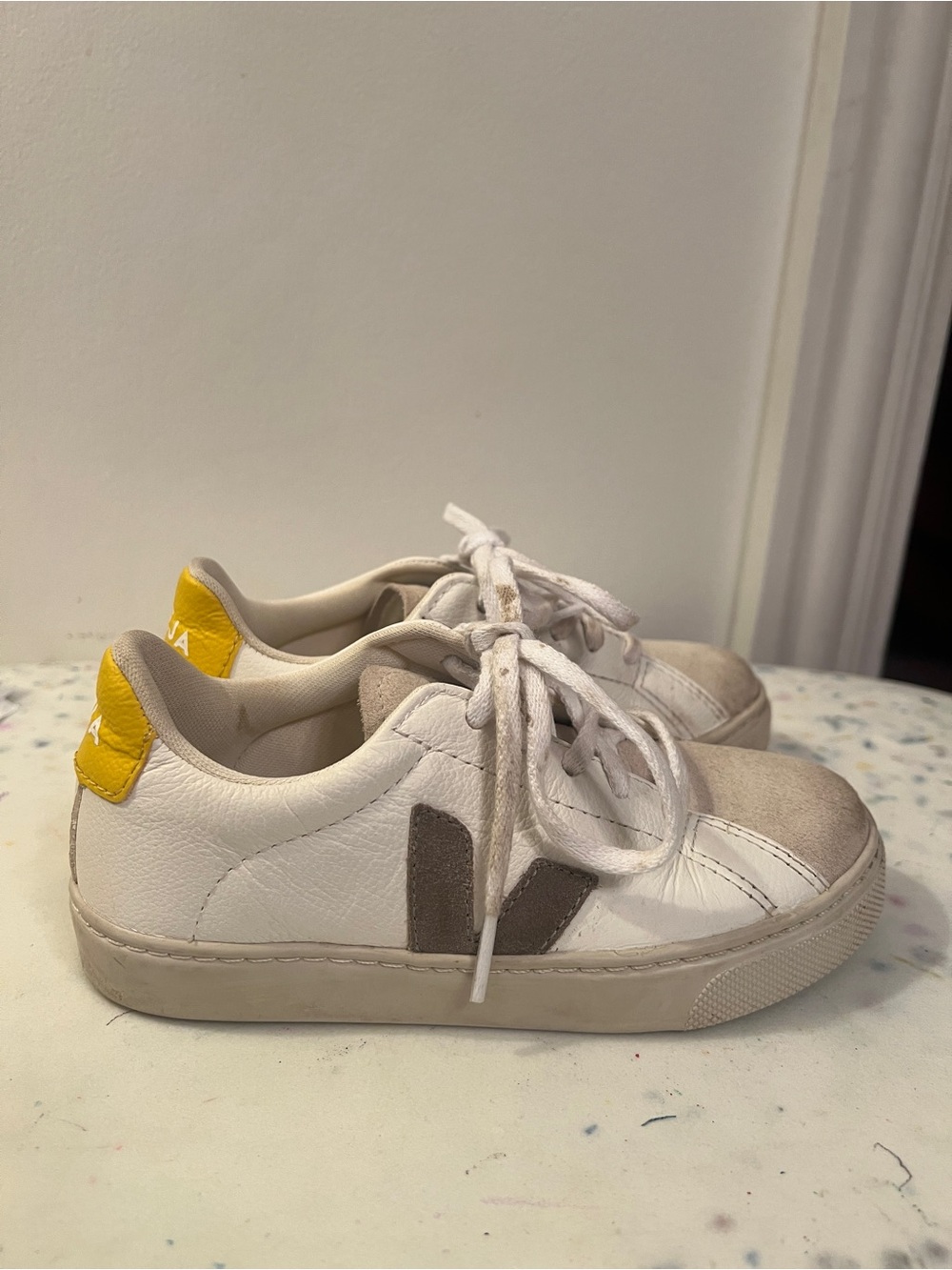 Veja Kids Snall Esplar  Sneakers size 13.5